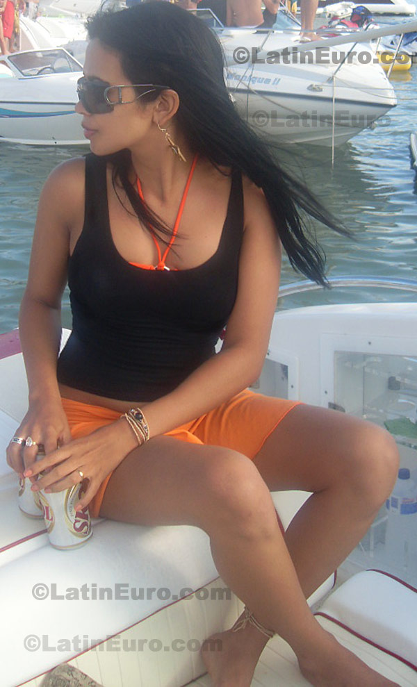 Date this beautiful Brazil girl Adrielma from Belem B-13