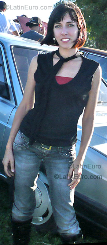 Date this cute Brazil girl Alexsandra from Itapema  B-175