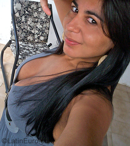 Date this cute Brazil girl Nathalia from Cascavel B-230
