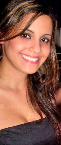 Date this athletic Brazil girl Eloisa from  B-244