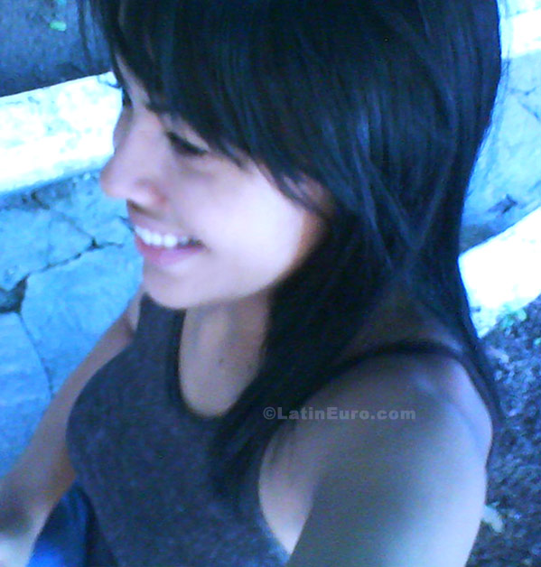 Date this charming Brazil girl Renata from Angelim B-40