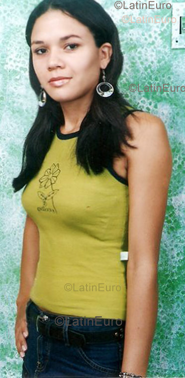 Date this delightful Brazil girl B1012 from Araguaina B1012
