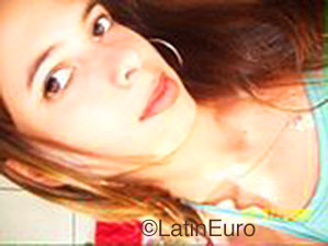 Date this happy Brazil girl Patricia from Ribeirao Pies B1059