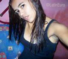 Date this stunning Brazil girl Ana from Umirim  B1075