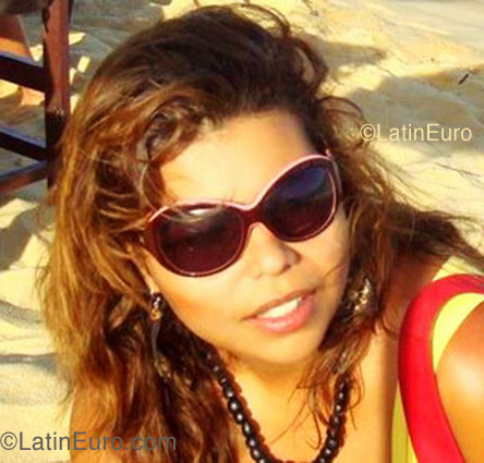 Date this cute Brazil girl Rachel from Itabuna B1096