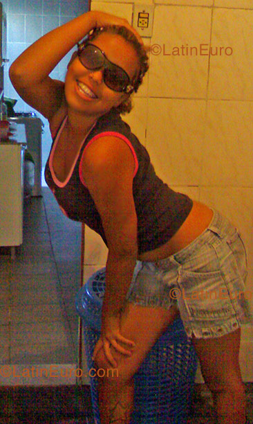 Date this passionate Brazil girl Isabelinha from Belo Horizonte B1109