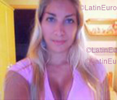 Date this cute Brazil girl Claudia from Palhoca B1225
