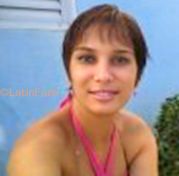 Date this tall Brazil girl Luciana from Rondonopolis B1297
