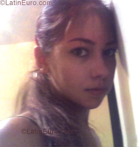 Date this sensual Brazil girl Karina from Campina Grande B1324