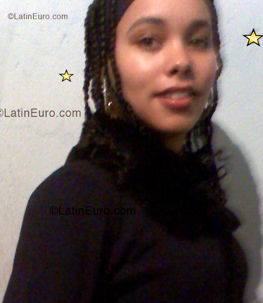 Date this funny Brazil girl Aline from Sao Paulo B1343