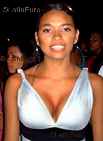 Date this exotic Brazil girl Maria from Fortaleza B1356