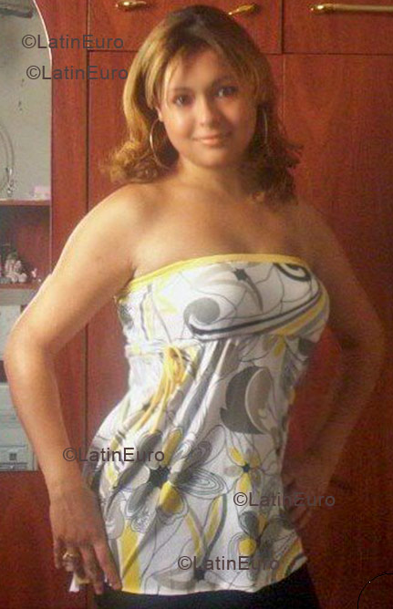 Date this georgeous Brazil girl Ana from Americana B1359