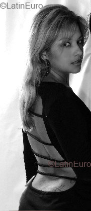 Date this sensual Brazil girl Angelica from Ubatuba B1373