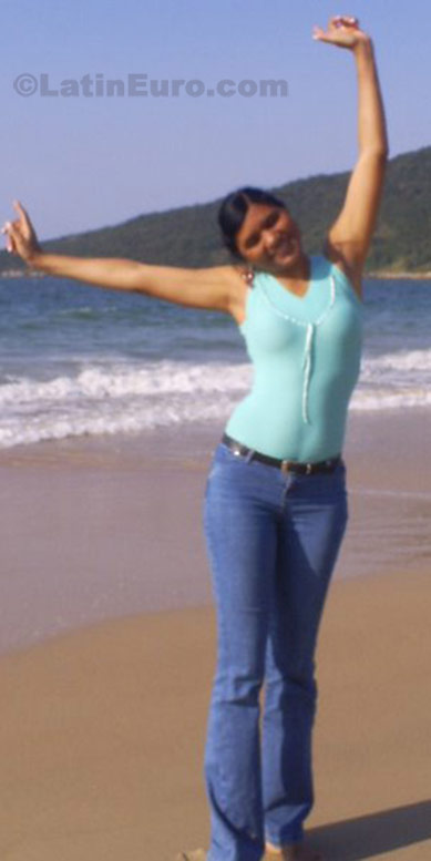 Date this hot Brazil girl Eliney from Sao Jose BR3764