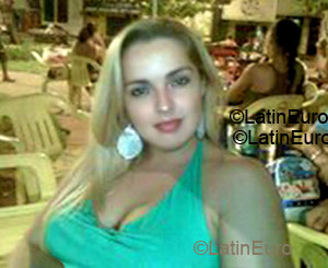 Date this tall Brazil girl Gleicy from Goiania B1394