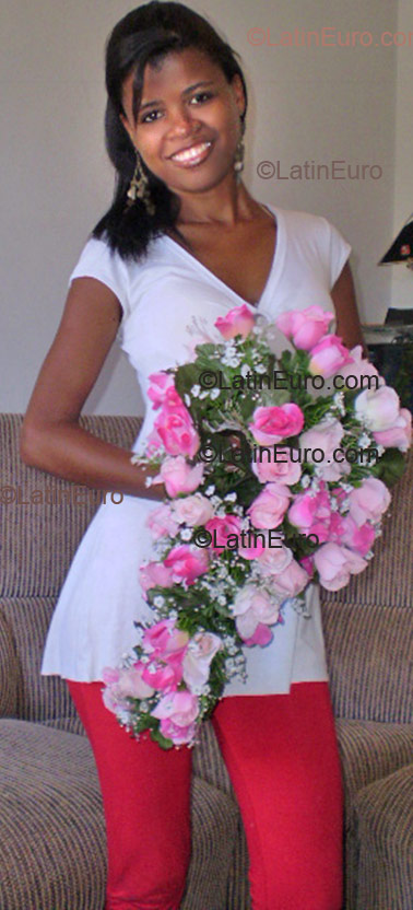Date this good-looking Brazil girl Ana from Tres  Coracoes B1399