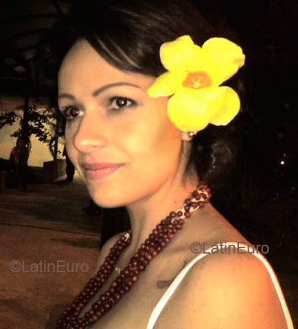 Date this tall Brazil girl Eline from Sao Paulo B1421