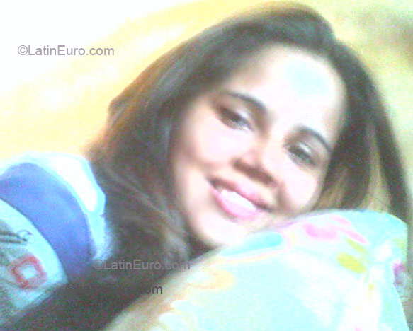 Date this charming Brazil girl Erica- from Teresina B1478