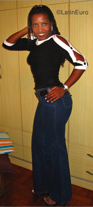 Date this delightful Brazil girl Adriana from Belo Horizonte B1489