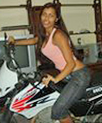 Date this attractive Brazil girl Pollyana from Campina Grande B1490