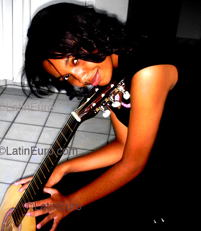 Date this hot Brazil girl Lidia from Parnamirim B1527