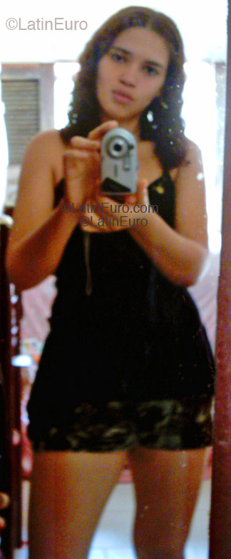 Date this sultry Brazil girl Clara from Sao Luis B1531