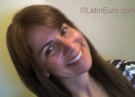 Date this funny Brazil girl Ludmila- from Barueri B1583