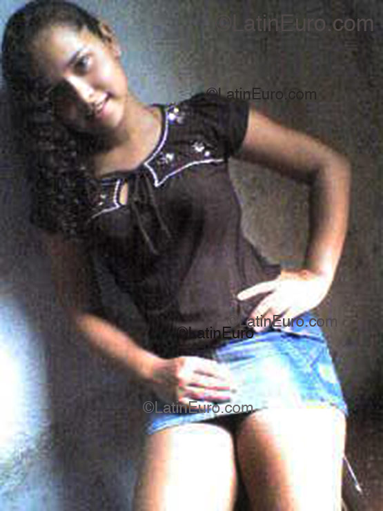 Date this cute Brazil girl Israelita from Quixada B1610