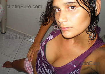 Date this tall Brazil girl Paola from Juazeiro B1697