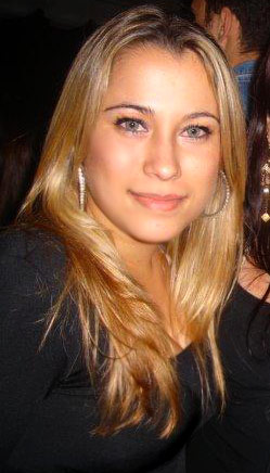 Date this sultry Brazil girl Daiene from Jau - B1801