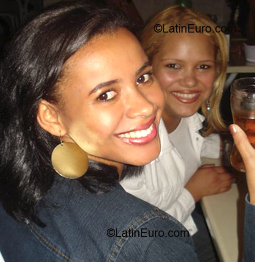 Date this passionate Brazil girl Rebeca from Jequie B1852