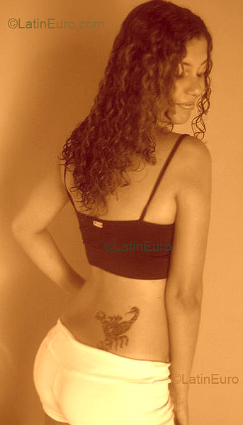 Date this tall Brazil girl Jacki from Goiania B1856
