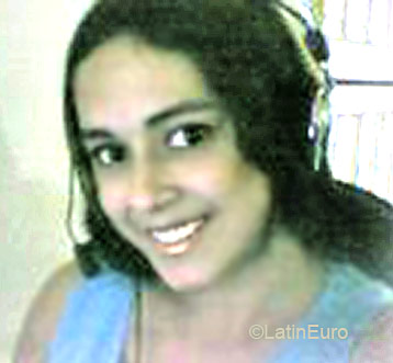 Date this gorgeous Brazil girl Cristiane from  B1927
