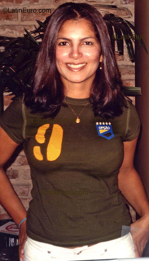 Date this happy Brazil girl Eliane from Recife B2058