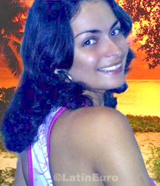 Date this cute Brazil girl Patricia from Natal B216