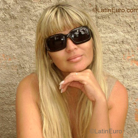 Date this athletic Brazil girl Vera from Vila Velha B2162
