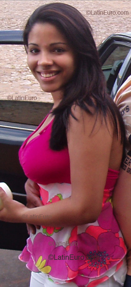 Date this hard body Brazil girl Amanda from Teresina B2244