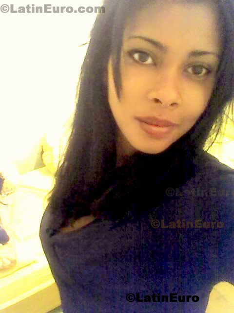 Date this athletic Brazil girl Juliana from Taboao da serra B236