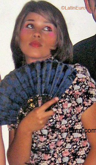 Date this happy Brazil girl Janiffer from Joao Pessoa B2389