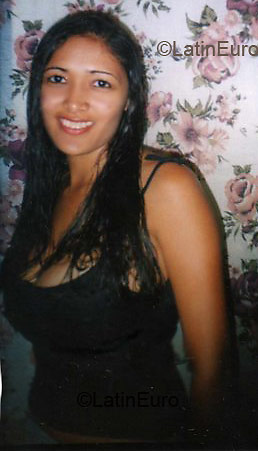 Date this voluptuous Brazil girl Luciete from Fortaleza B2473