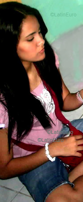 Date this foxy Brazil girl Dannielly from  B2478