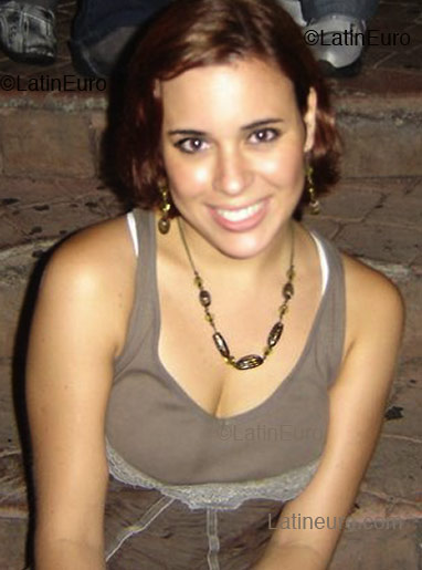 Date this sultry Brazil girl Danielli from PIRACICABA B2544
