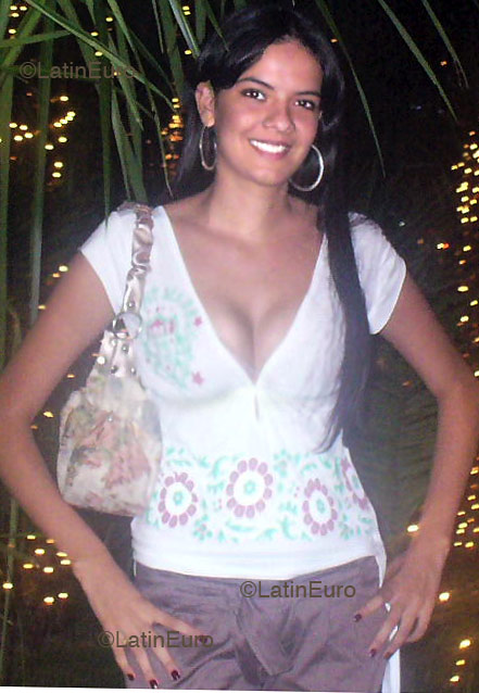 Date this lovely Brazil girl Mylla from GOIANIA B2546