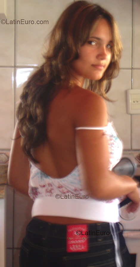 Date this hot Brazil girl Bruna from GOIANIA B2565