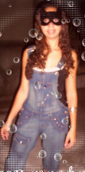 Date this lovely Brazil girl Taynara from VOLTA REDONDA B2587