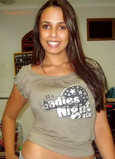 Date this delightful Brazil girl Cristiane from NOVA IGUACU B2606
