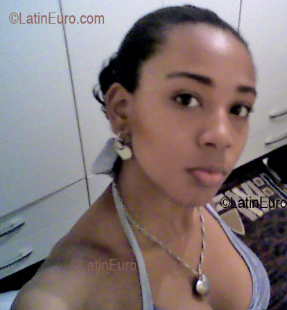 Date this stunning Brazil girl Gabriela from VILA VELHA B2622