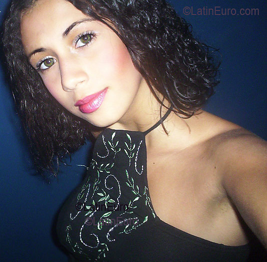 Date this hot Brazil girl Dhully from GOIANIA B2712