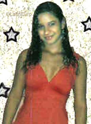 Date this happy Brazil girl Vania from RIO DE JANEIRO B2728