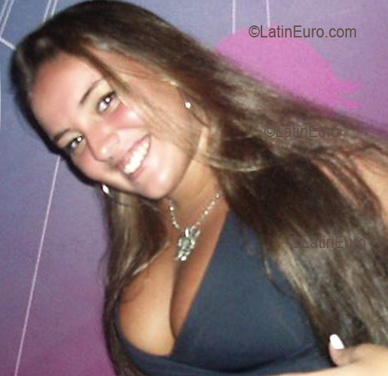 Date this charming Brazil girl Gabrielle from RIO DE JANEIRO B2730